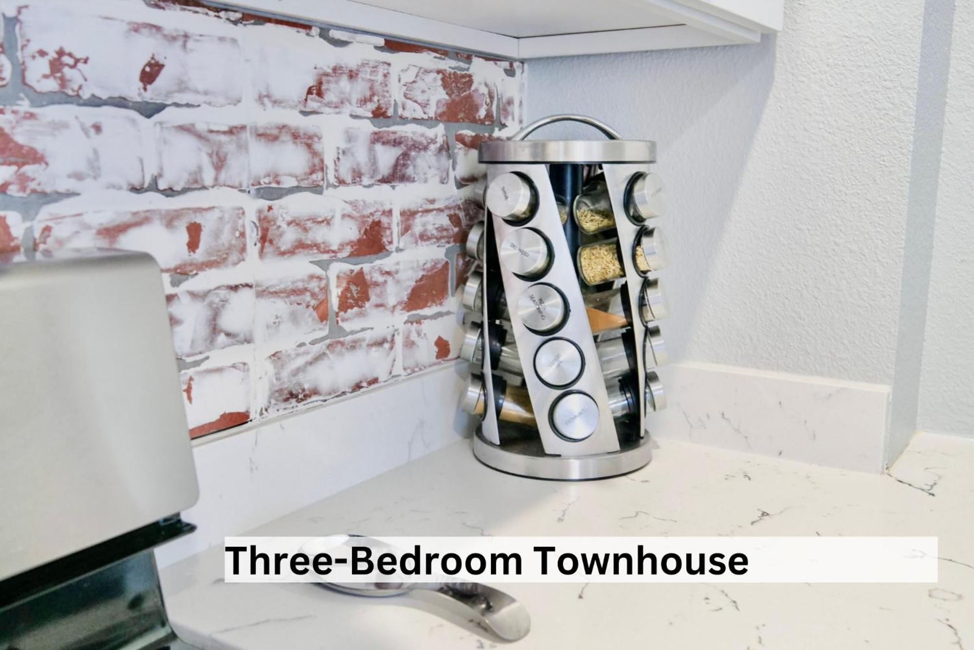 Boutique Apartment In Historic Downtown Albany Bagian luar foto